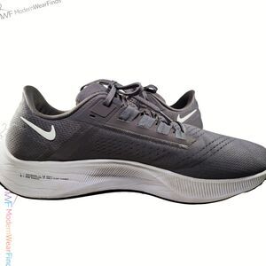 Nike Running Sneakers Men’s Size 15 Gray White Athletic Training Shoes
